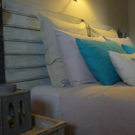Les Persiennes Hotel Saintes Ngoại thất bức ảnh