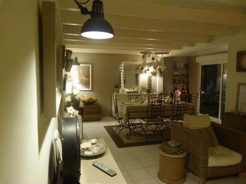 Les Persiennes Hotel Saintes Ngoại thất bức ảnh